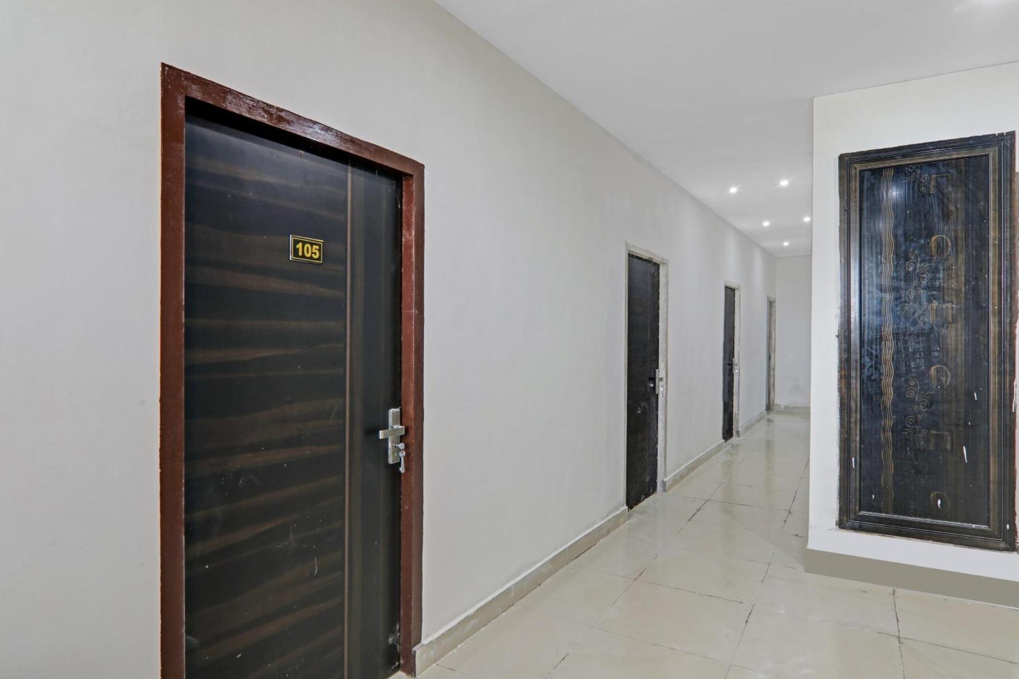 Hotel O Rudra Palace Near Phoenix United לקנאו מראה חיצוני תמונה